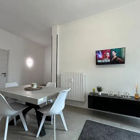 Metro Bengasi Capolinea Appartement